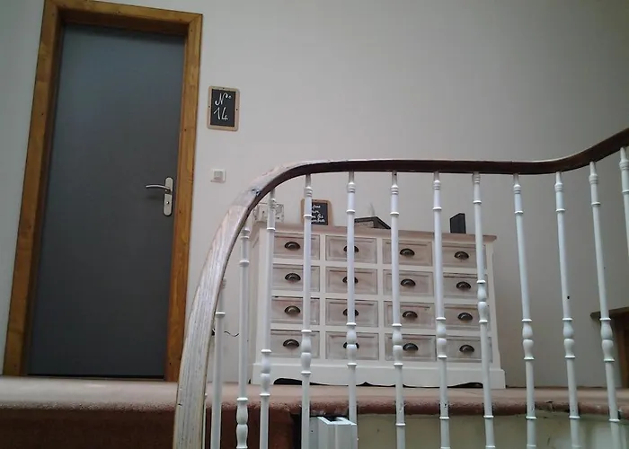 Hotel Restaurant Henri Iv *