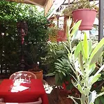 Otel Restaurant Henri Iv *