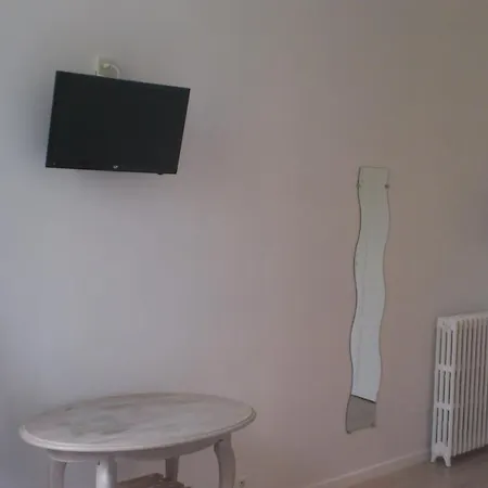 Otel Restaurant Henri Iv *