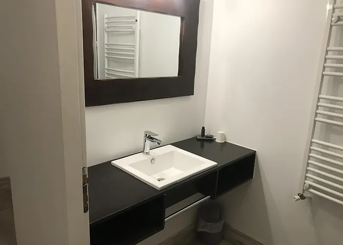 Hotell Restaurant Henri Iv